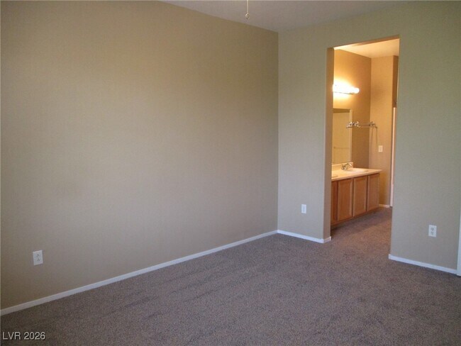 Building Photo - 1001 Domnus Ln