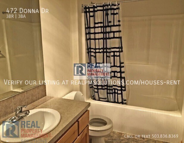 Building Photo - 472 Donna Dr