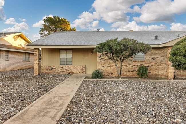 Building Photo - 3712 Monclair Ave