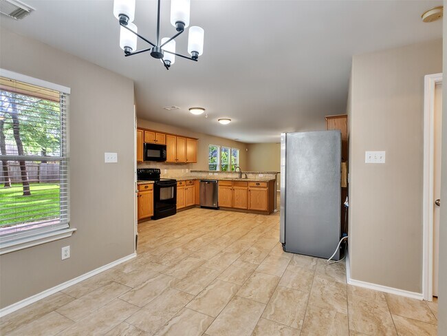 Building Photo - 34 W Sage Creek Pl