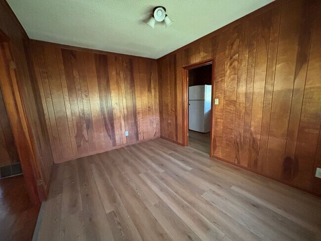 Building Photo - 3 Bedrooms, 1 Bathroom - Home in Armuchee!