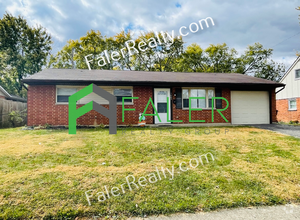 Building Photo - Stunning Ranch with Huge Backyard