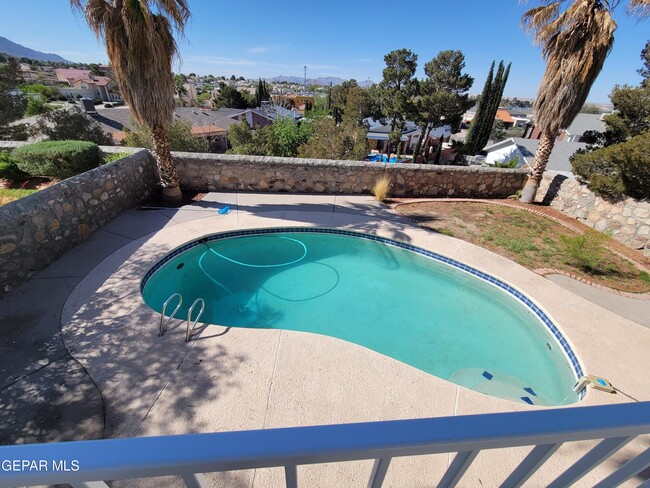 Building Photo - 6920 Imperial Ridge Dr