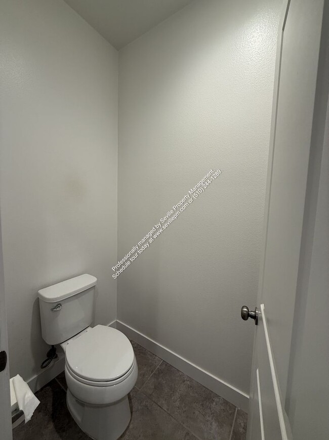 Building Photo - 02/2026