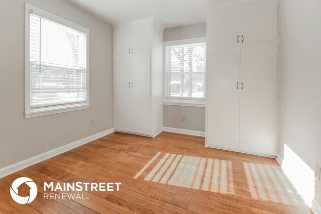 Building Photo - 7125 Cedar St