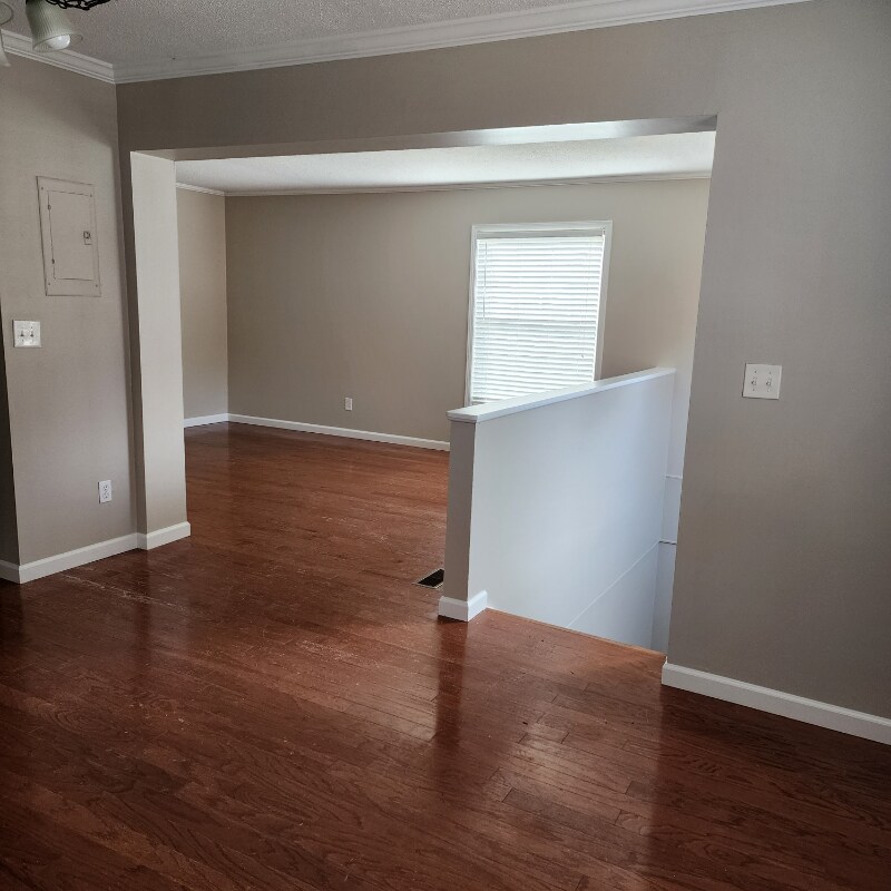 Building Photo - 1332 Hibbard Dr
