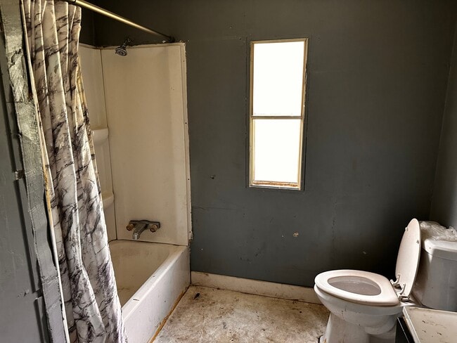 Building Photo - 1310 Kittrell Rd
