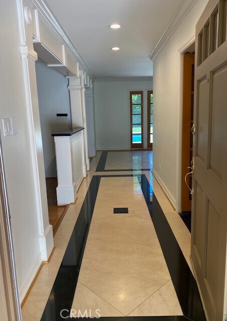 Building Photo - 4629 Forman Ave