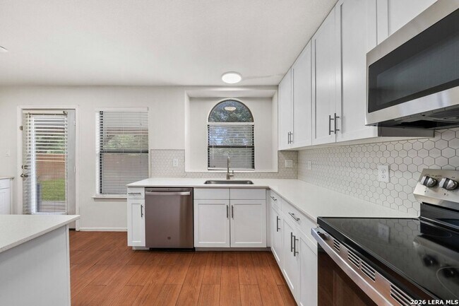 Building Photo - 1207 Canyon Parke Dr
