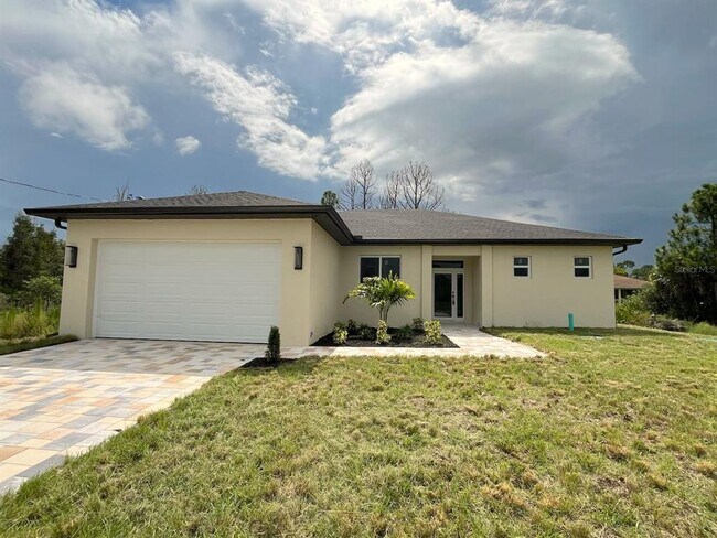 Building Photo - 1043 Brenton Ave