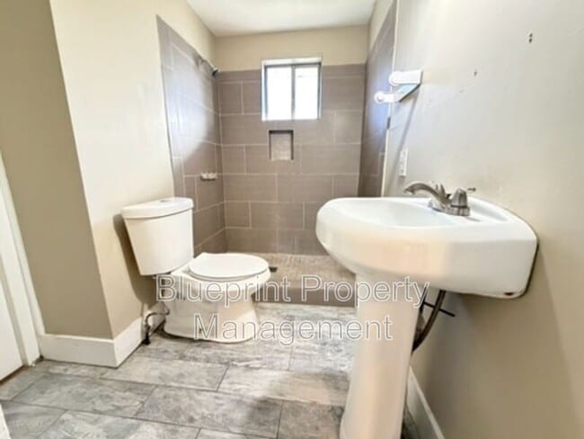 Building Photo - 6609 Avenue O