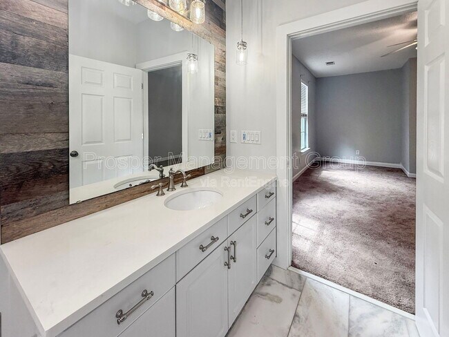Building Photo - 2909 Sweetleaf Ln
