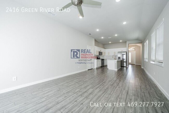 Building Photo - 2416 Green River Rd