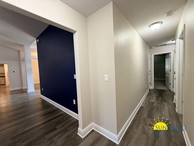 Building Photo - 5722 Marigold Loop