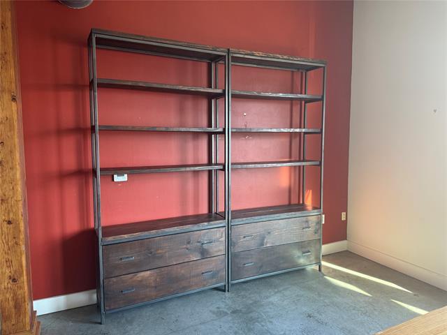 Building Photo - 2502 Live Oak St