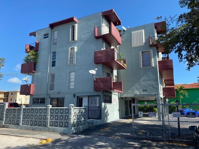 Building Photo - 6580 W Flagler St