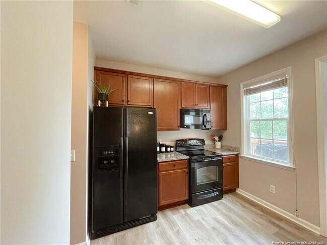 Building Photo - 239 Apache Trail