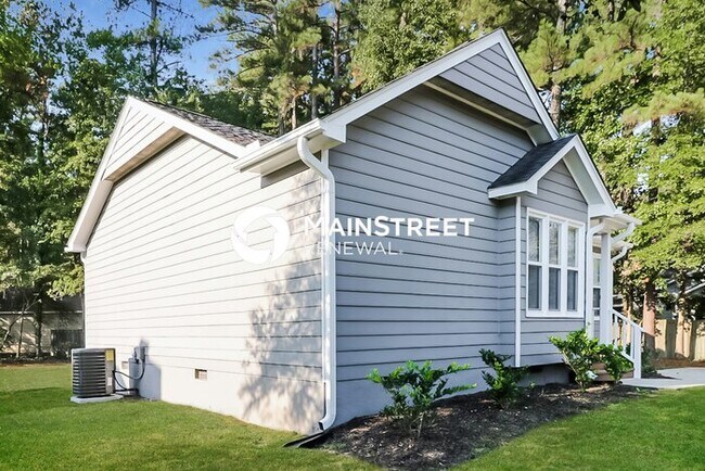 Building Photo - 3 Bedroom Pet-Friendly Home in GARNER, NC with Main Street Renewal