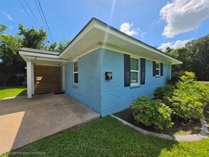 Building Photo - 305 Miles Rd