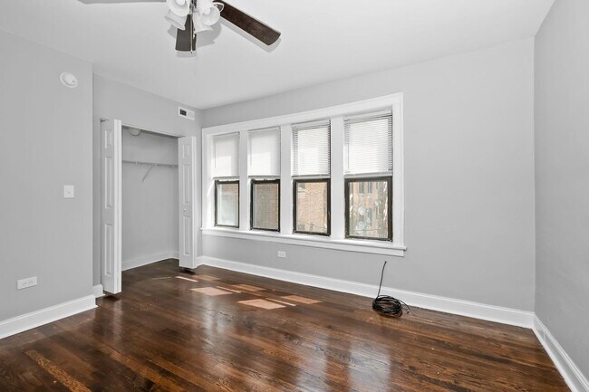 Building Photo - New Renovation - Condo Quality 2-bedroom Apartment! No Security Deposit!