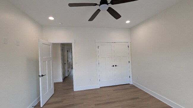 Building Photo - 115 Anile St