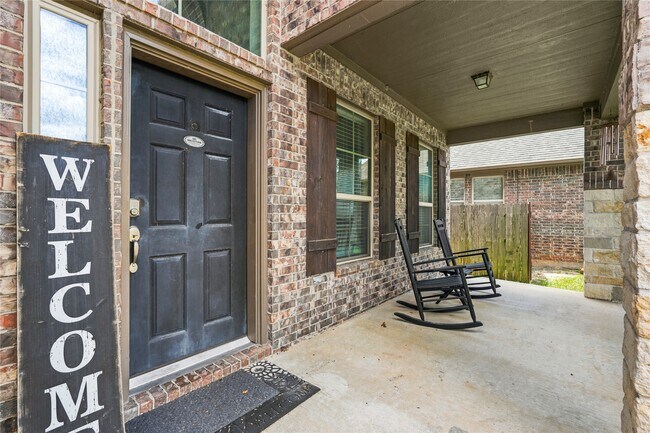 Building Photo - 10311 Silver Shield Way