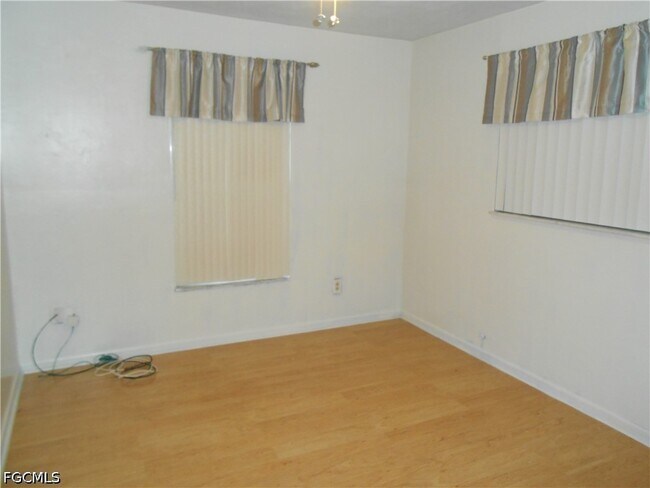 Building Photo - 52 Heath Aster Ln