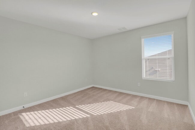 Building Photo - 8730 Thyme Mdw