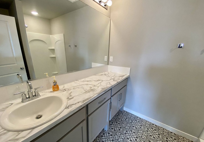 Building Photo - 508 Bobcat Ct