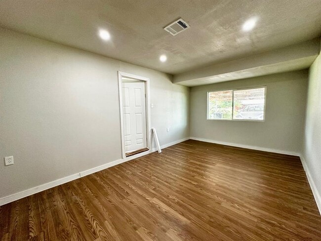 Building Photo - 8131 Herschelwood St