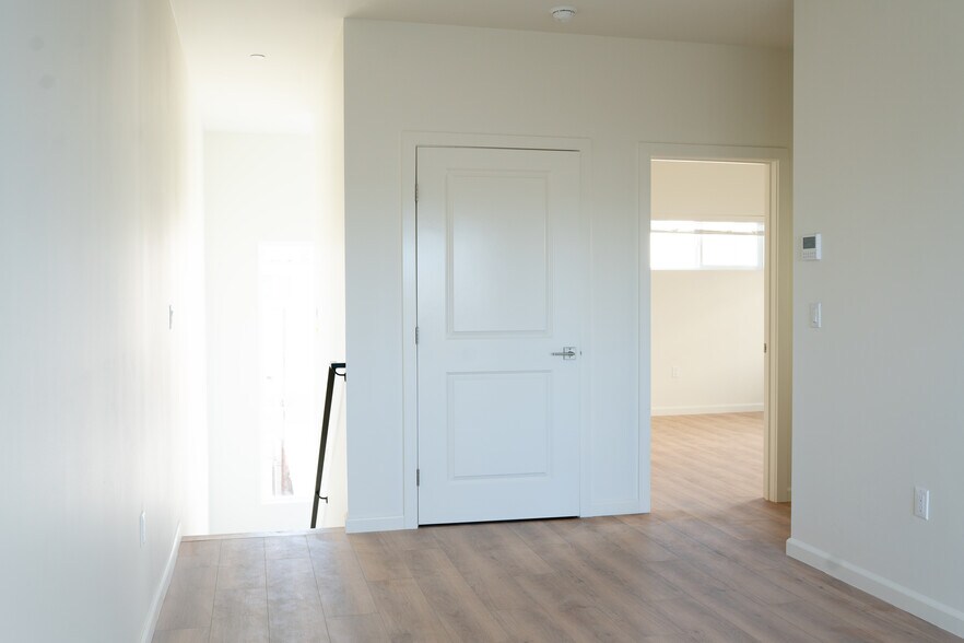 3rd Level - 5259 Lexington Ave