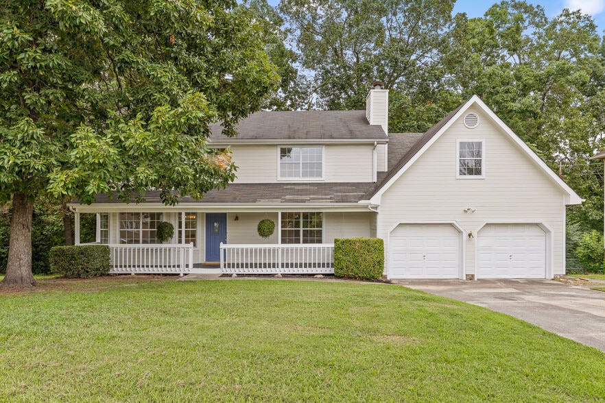 Primary Photo - 224 N Brent Dr