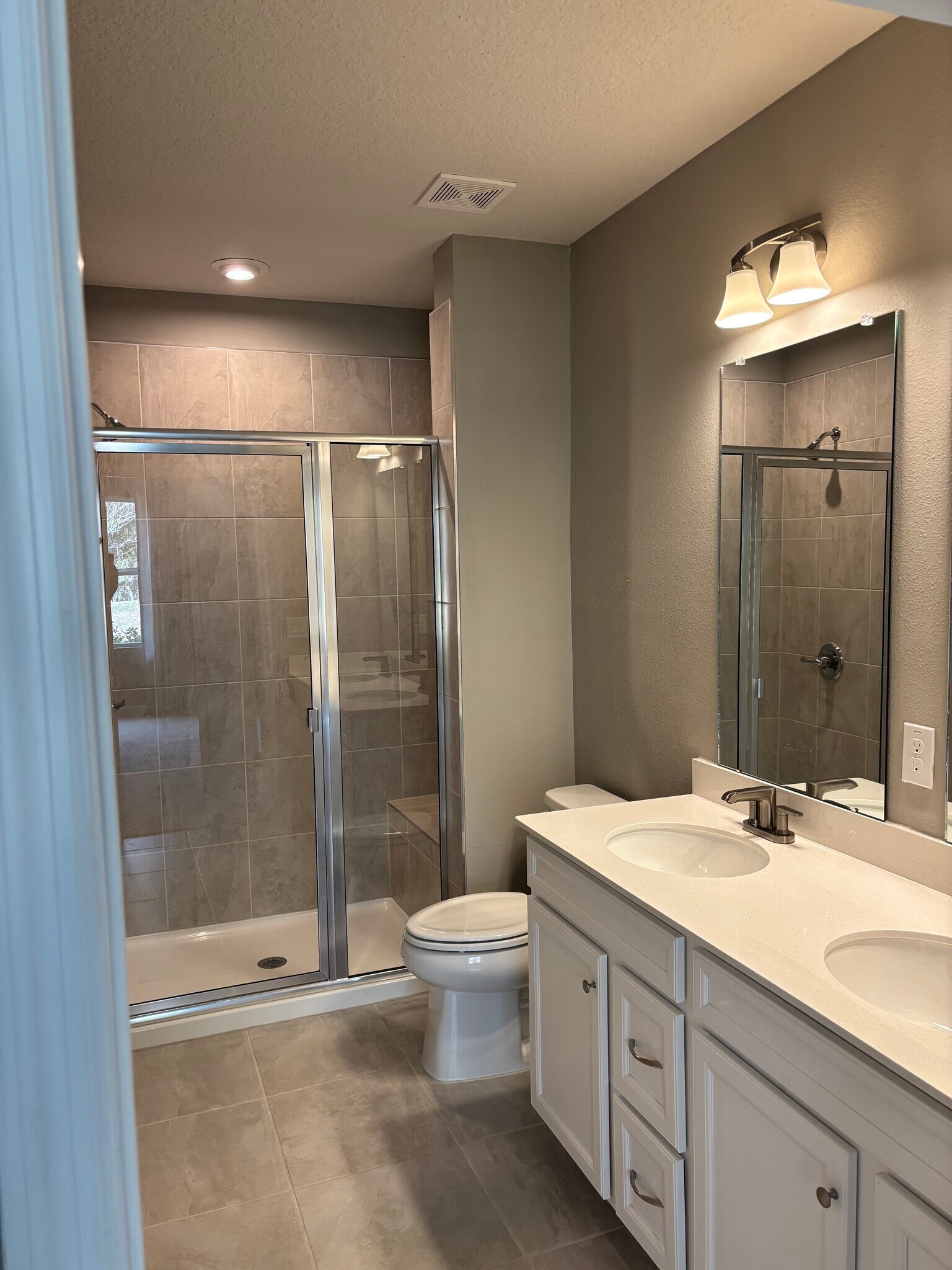 Building Photo - 516 Voltaire Dr