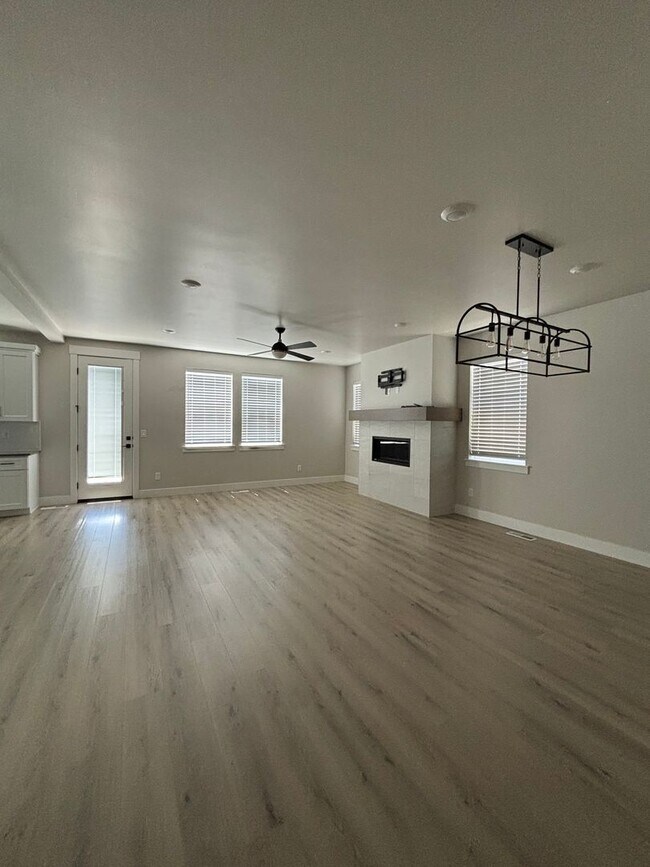Building Photo - One Month Free! Brand New Single Family Home in Star's newest neighborhood!!!