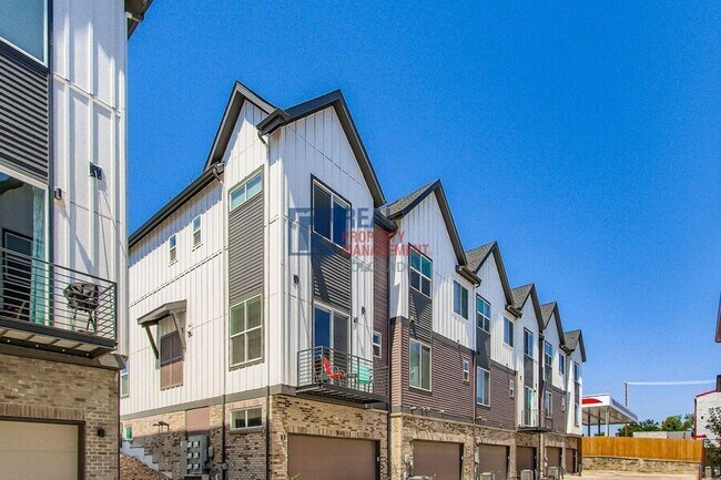 Building Photo - 5160 Ward Rd