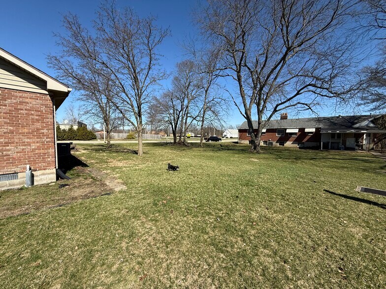 Building Photo - 5 Micaela Ct