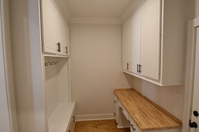 Building Photo - First Months Rent  Move In Special just $1799