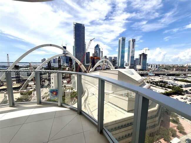Building Photo - 1400 Biscayne Blvd
