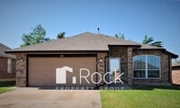 Building Photo - 4 Bedroom Home in Moore with All Appliance...