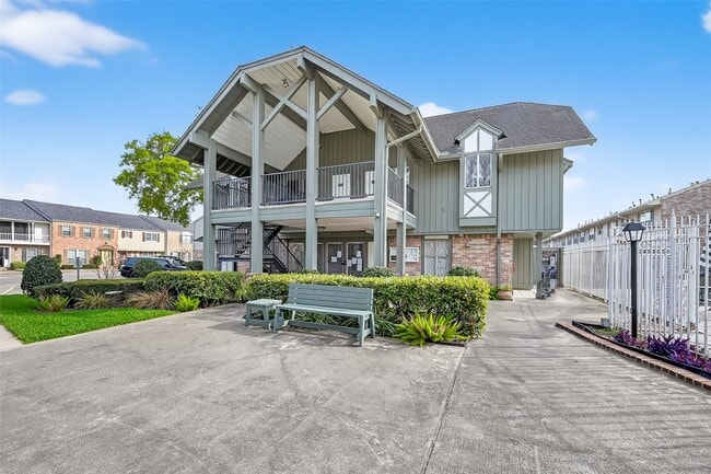 Building Photo - 6351 Briar Rose Dr