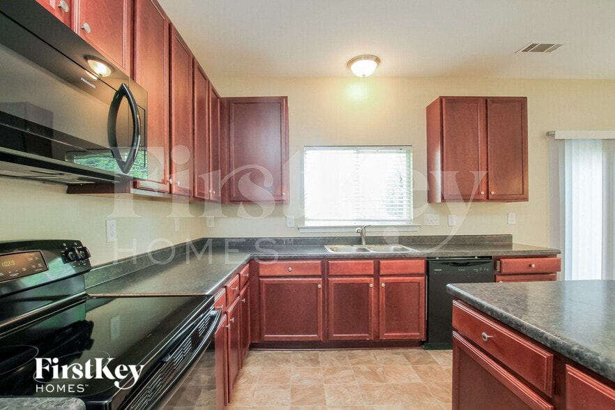 Building Photo - 9709 Rocky Ford Club Rd