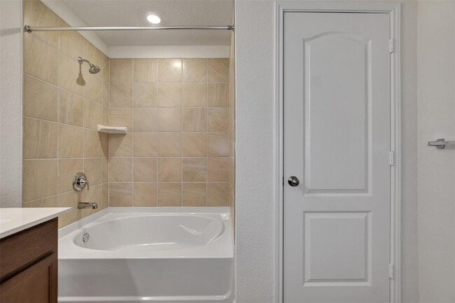 Building Photo - 18214 Sessile Oak Dr