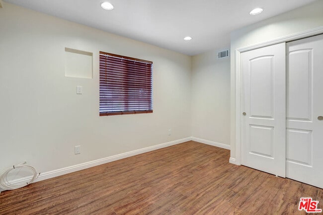 Building Photo - 1314 O'Melveny Ave