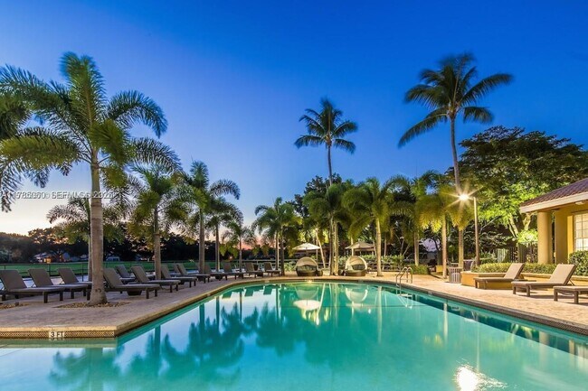 Building Photo - 5555 N Military Trl