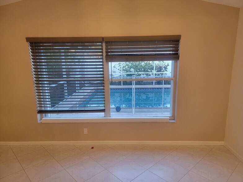 Building Photo - 9082 Cavatina Pl