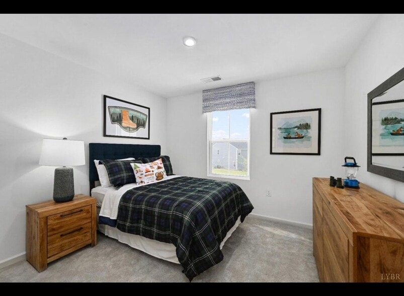 Building Photo - 102 Grv Hl Ter