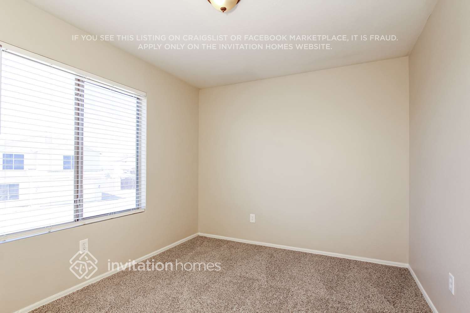 Building Photo - 10307 W Denton Ln