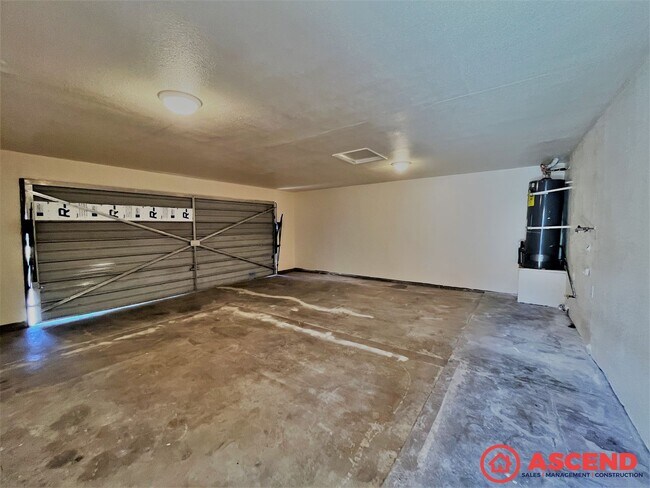 Building Photo - 8516 Haupt Ave