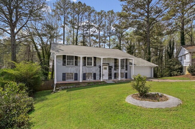 Building Photo - 4410 Carrollwood Dr