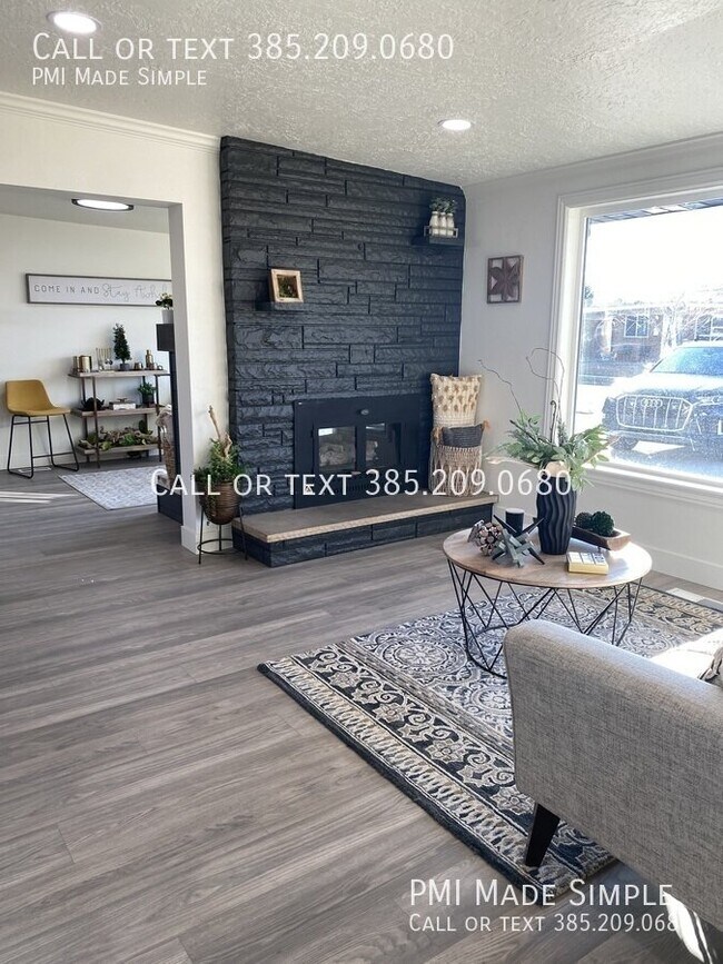 Building Photo - 5777 S Sagewood Dr